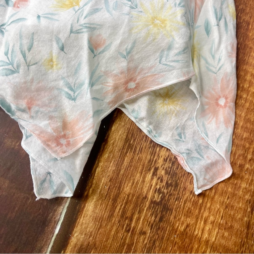 Tommy Bahama Girls white floral dress. Size 3T - Picture 5 of 6